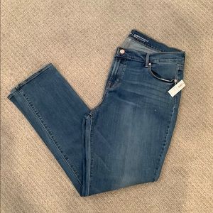 Old Navy jeans, Curvy profile